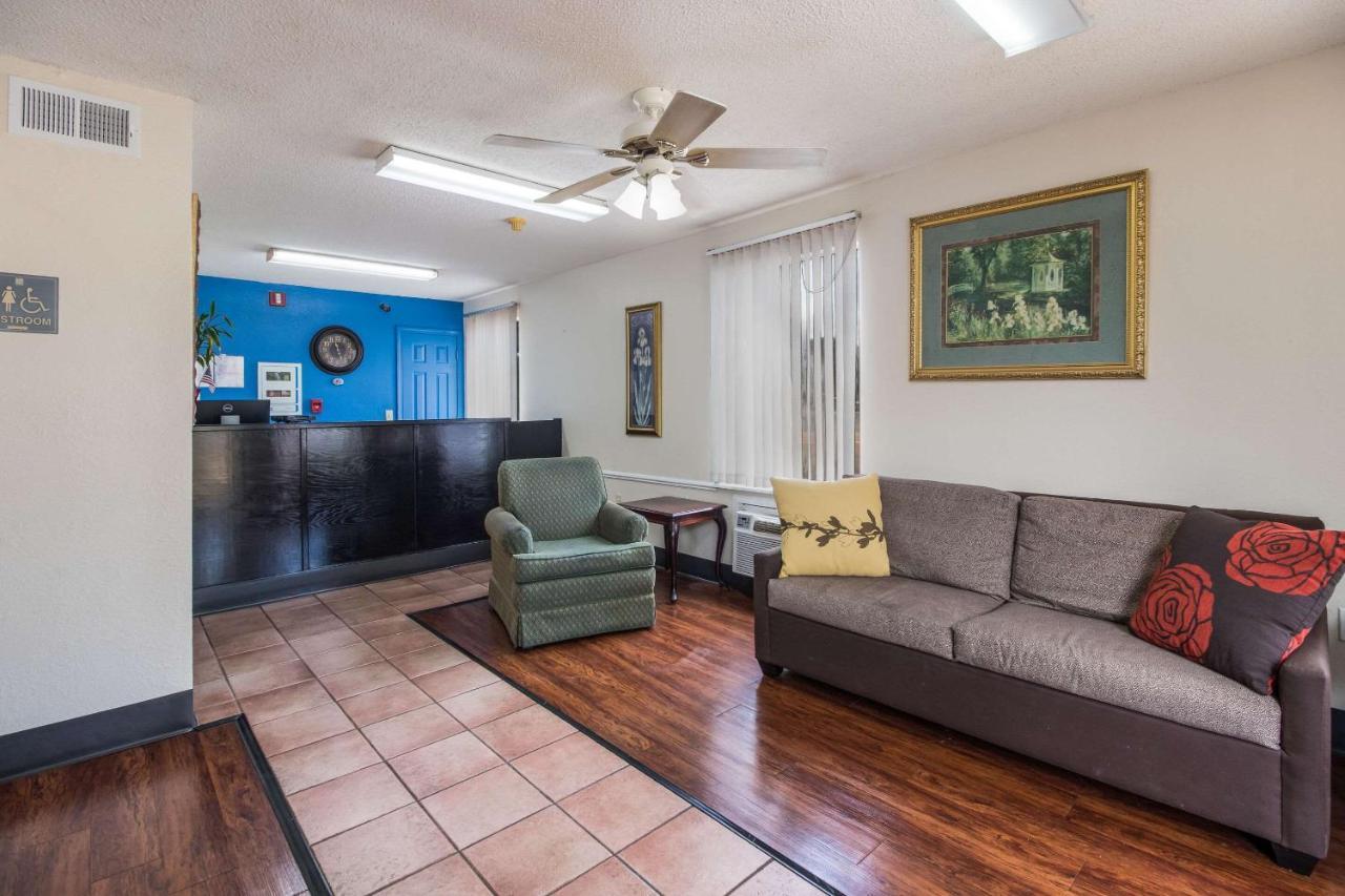 Rodeway Inn Bolivar المظهر الخارجي الصورة